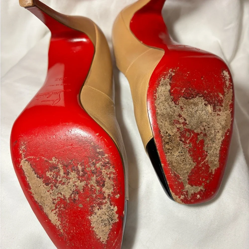 Christian Louboutin Tan and Black Heels - Picture 8 of 9